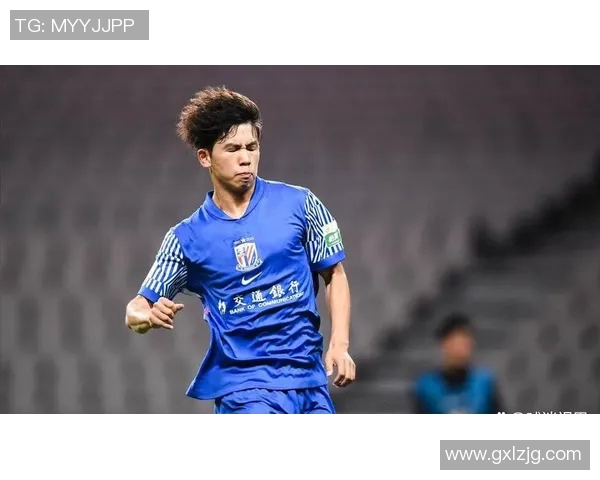 武汉足球队的崛起与转型之路探索世锦赛背后的奋斗与希望 武汉足球队的崛起与转型之路探索世锦赛背后的奋斗与希望