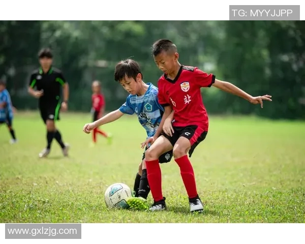 助力梦想之旅足球明星奔赴国际赛场展现风采 助力梦想之旅足球明星奔赴国际赛场展现风采