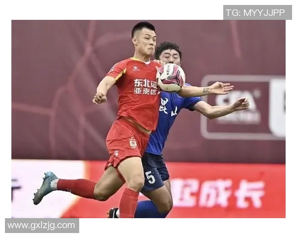 成都篮球队在选拔赛中以95分稳居积分榜首位展现强劲实力 成都篮球队在选拔赛中以95分稳居积分榜首位展现强劲实力