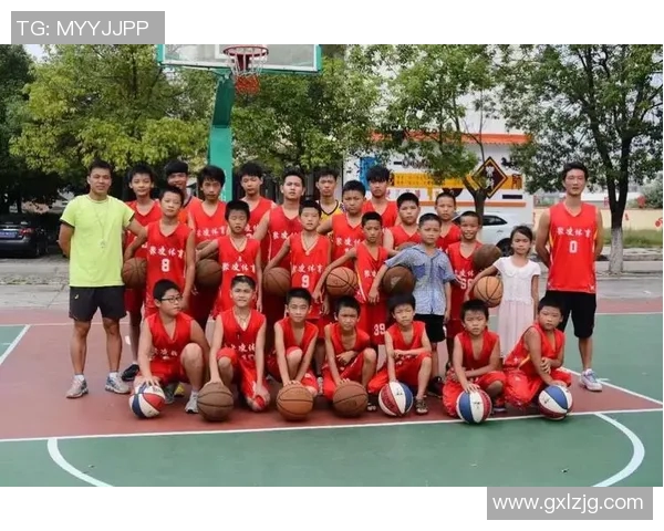 杨静的篮球人生探索:从热爱到职业的深度对话与成长之路