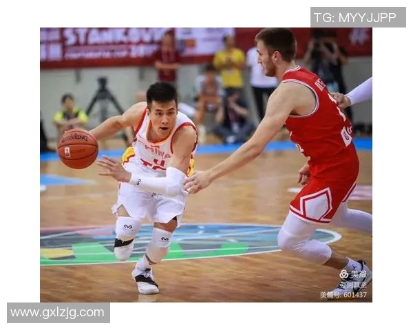 洲际杯精彩回顾：广州篮球队默契配合展现团队实力与战术智慧